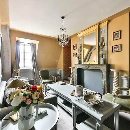Parc Royal Apartment Paris