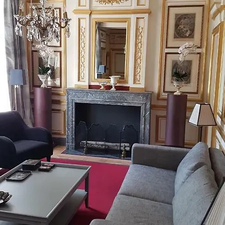 Apartment Parc Royal Paris