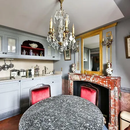 Parc Royal Apartment *