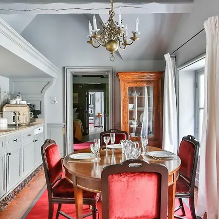 Apartment Parc Royal Paris
