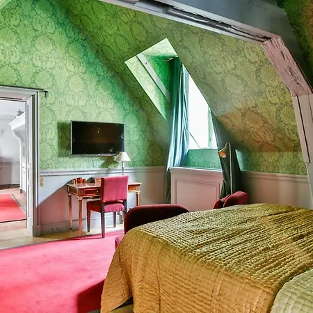Apartment Parc Royal Paris