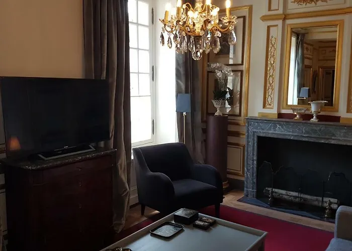 Apartment Parc Royal Paris