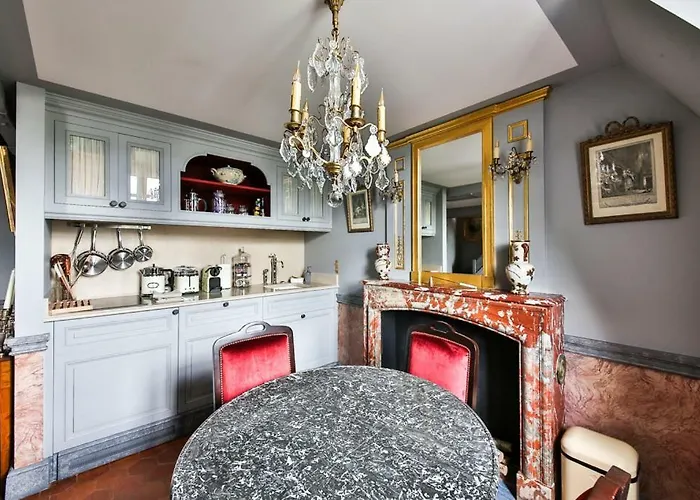 Parc Royal Apartment *